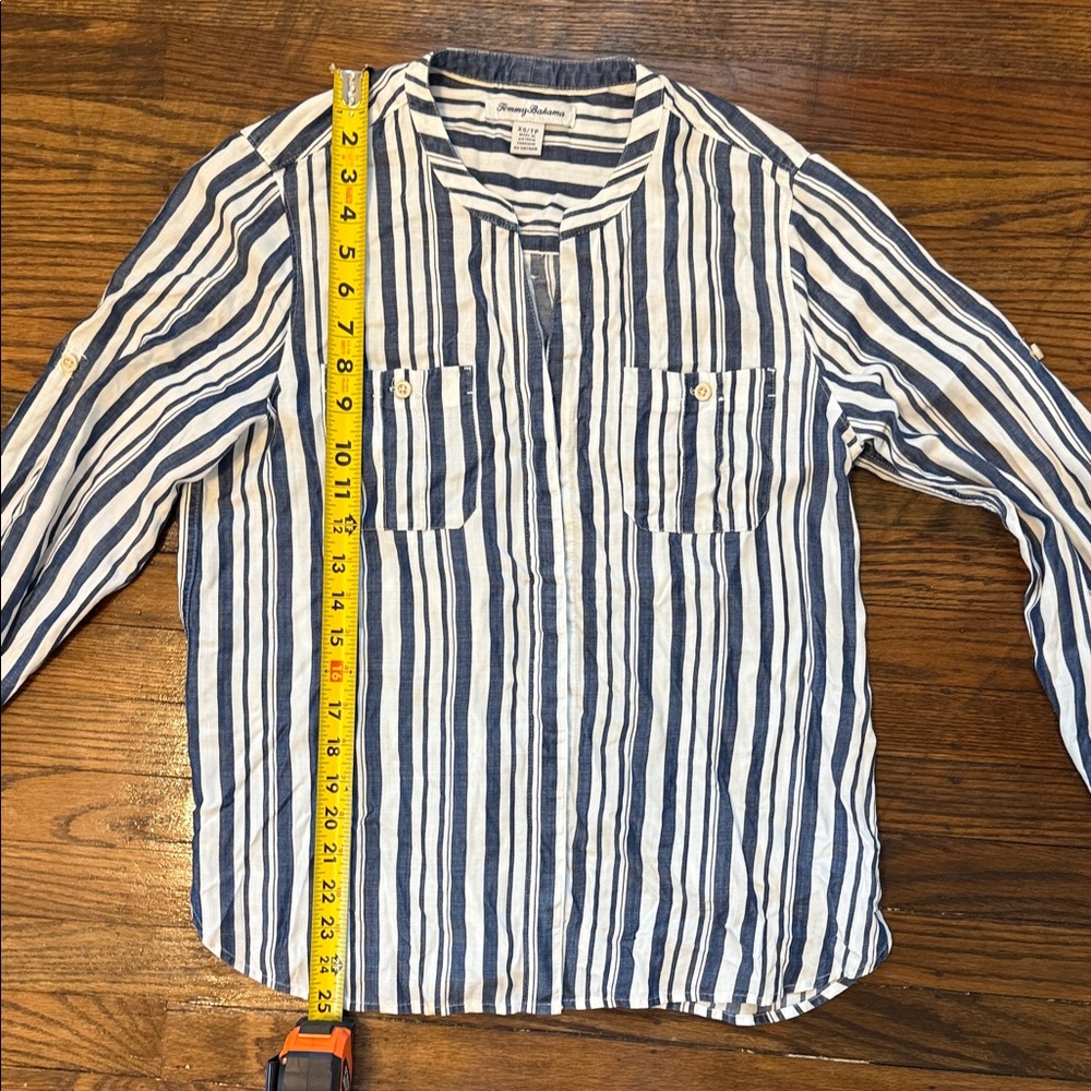 Tommy Bahama Blue White Striped Roll Tab Sleeve Shirt Women XS Casual Top - Picture 13 of 13